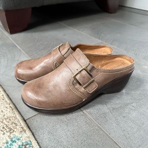 Naturalizer Brown Clogs